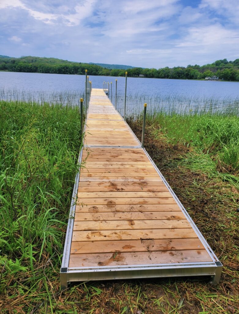 western red cedar wood boat floating dock