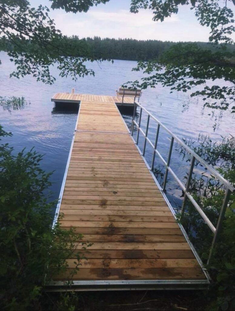 western red cedar wood boat floating dock